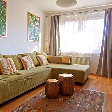 Cozyhome Retro Apartment 브라티슬라바 외부 사진