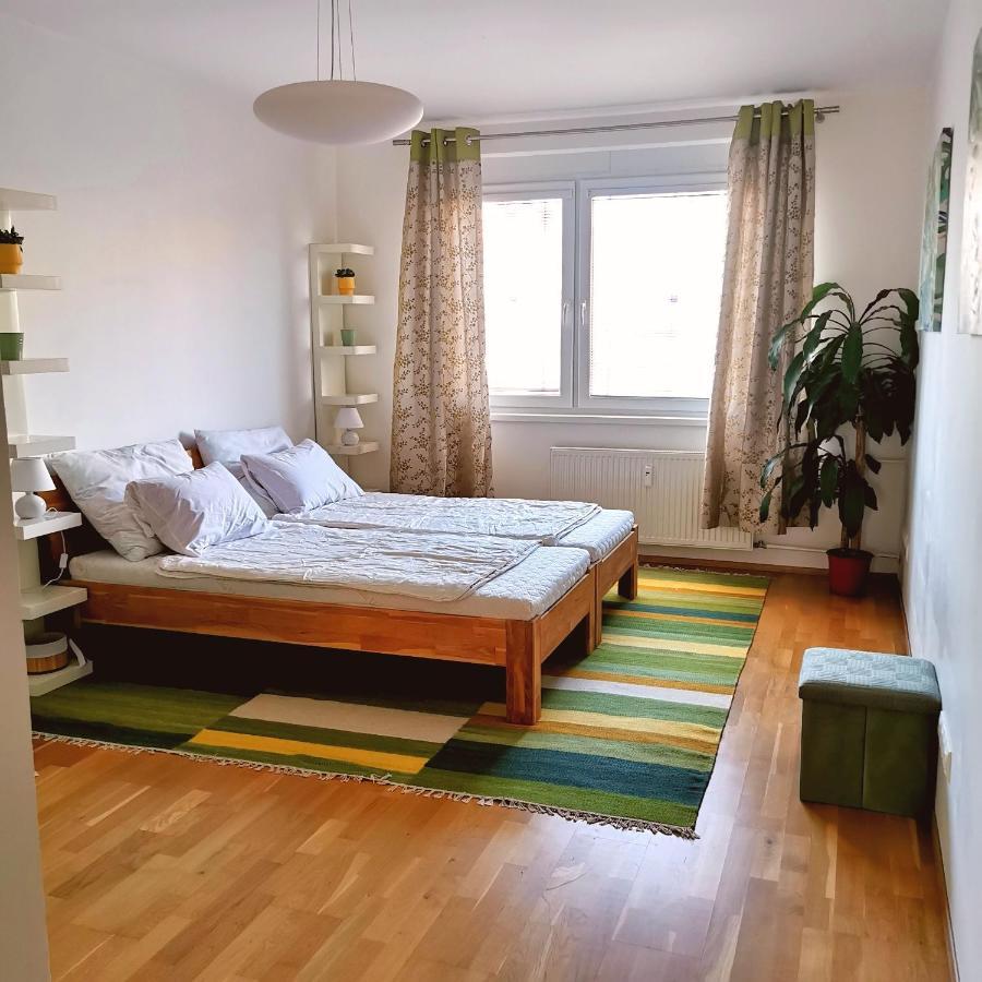 Cozyhome Retro Apartment 브라티슬라바 외부 사진