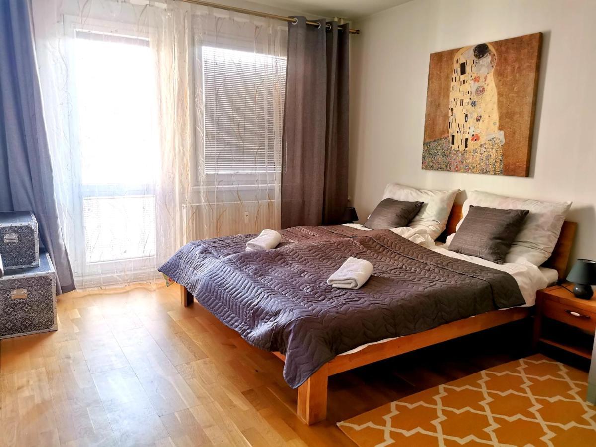 Cozyhome Retro Apartment 브라티슬라바 외부 사진