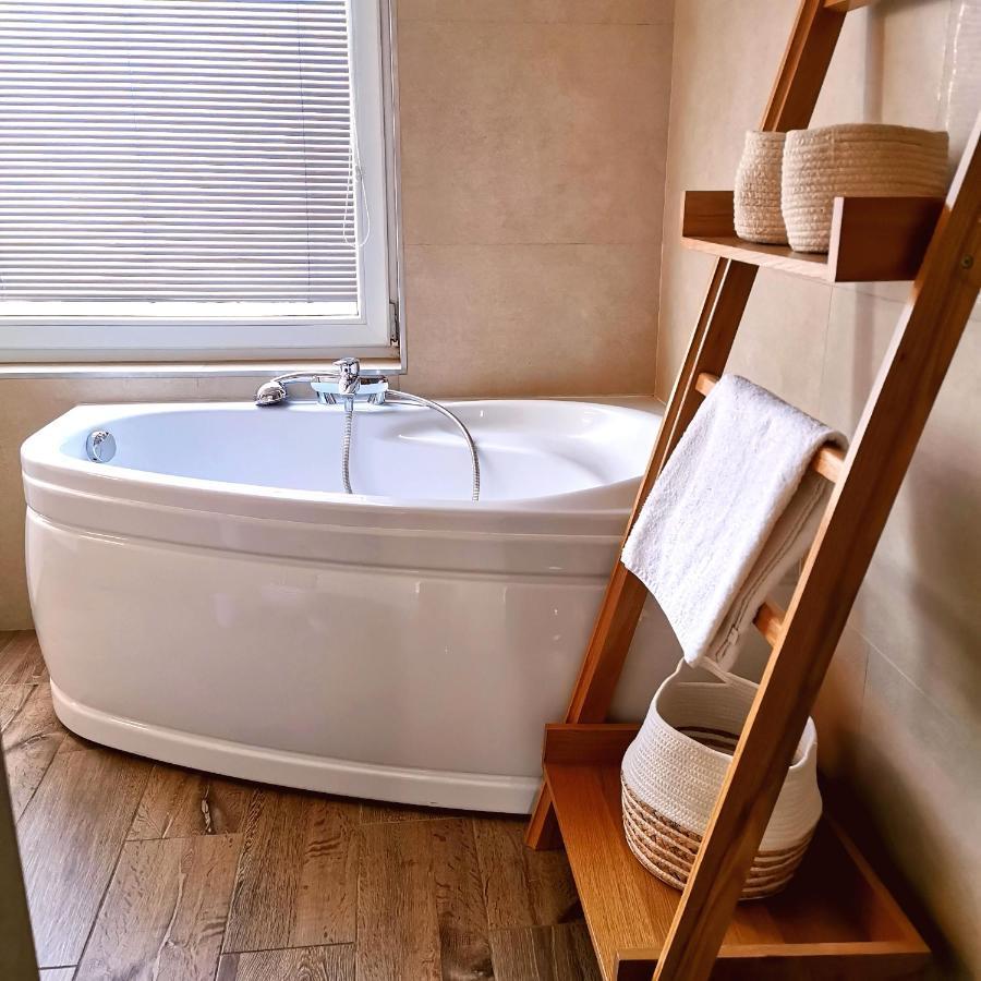 Cozyhome Retro Apartment 브라티슬라바 외부 사진