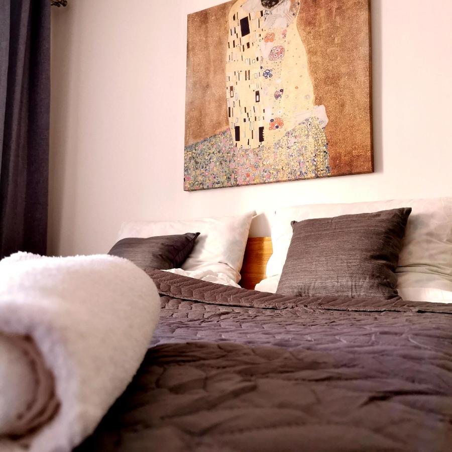 Cozyhome Retro Apartment 브라티슬라바 외부 사진
